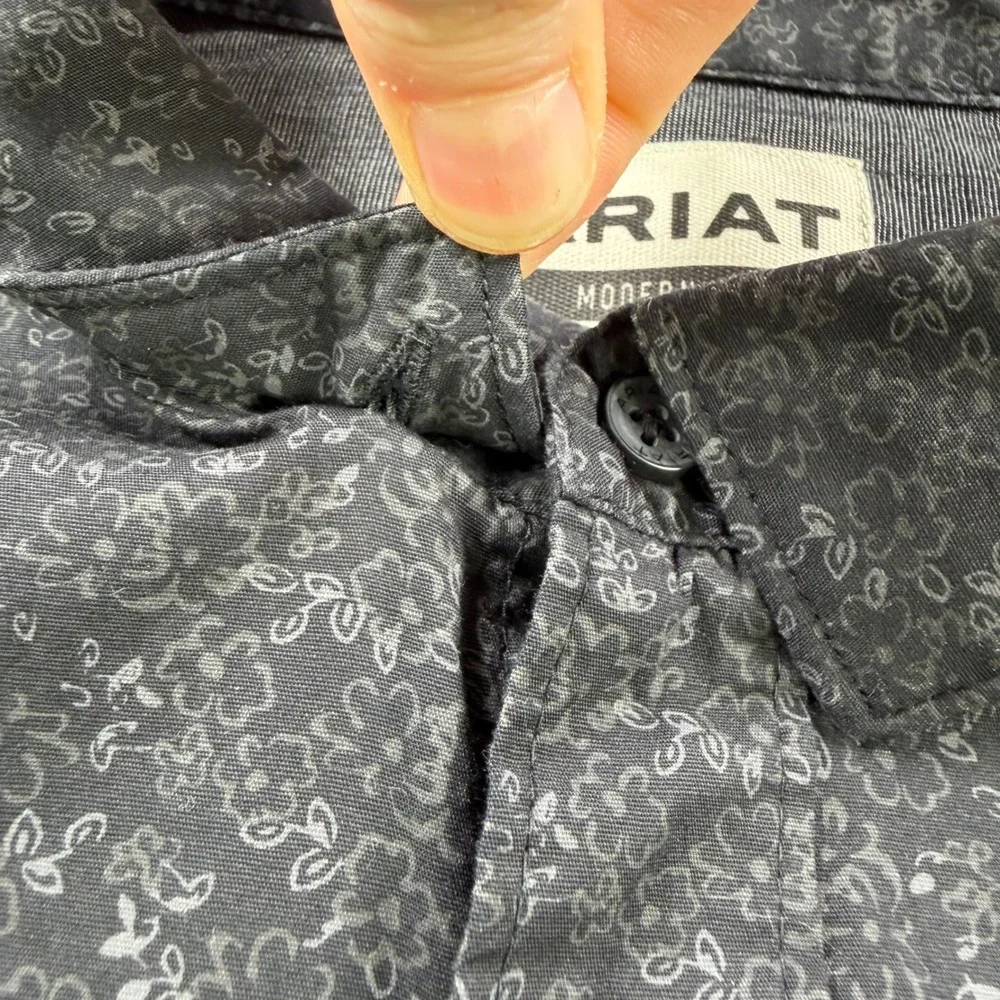 Ariat Mens Marcel Modern Fit Long Sleeve Button Down Shirt Black Grey Floral - Picture 5 of 13